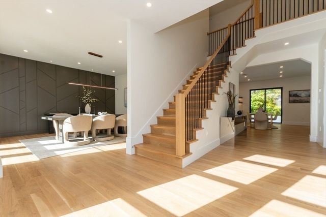 63 Drumlin Rd, Newton, MA 02459