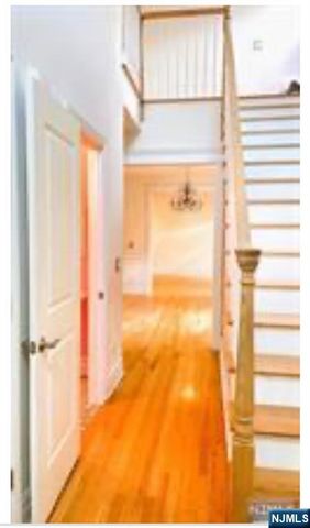 18 Florence Avenue, Cresskill, NJ 07626