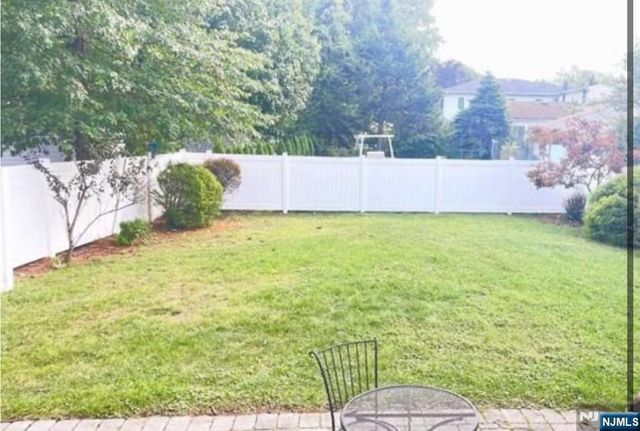 18 Florence Avenue, Cresskill, NJ 07626