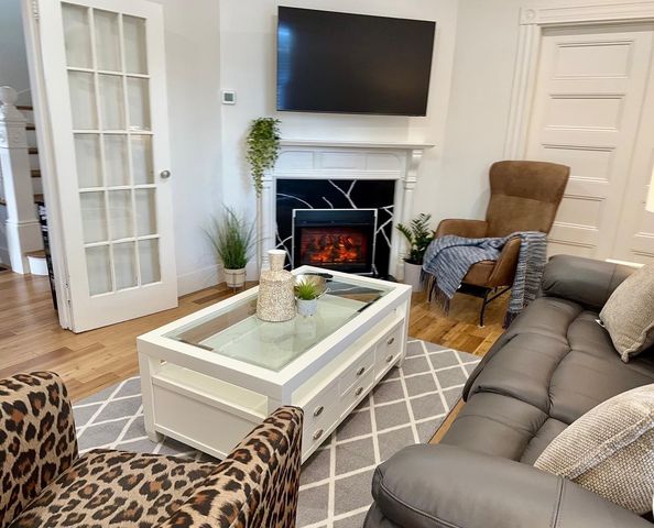 9 Sorrento St, Boston, MA 02134