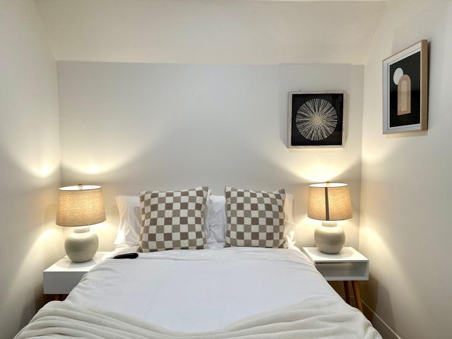 9 Sorrento St, Boston, MA 02134