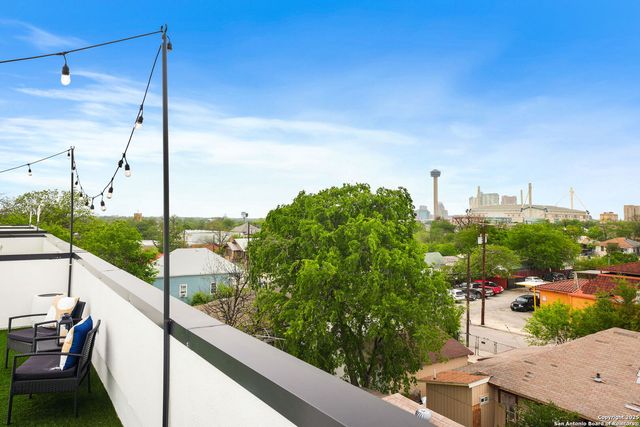 1019 S Hackberry Unit 102, San Antonio, TX 78210