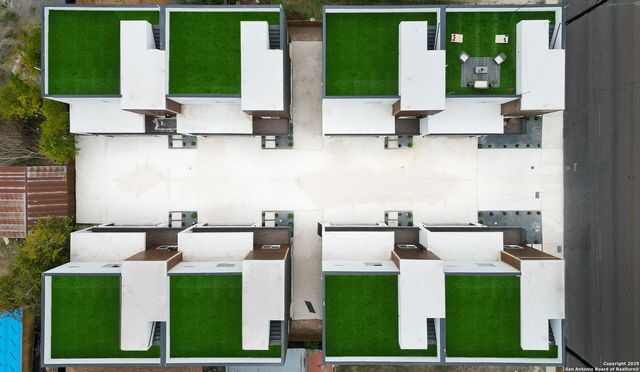 1019 S Hackberry Unit 102, San Antonio, TX 78210