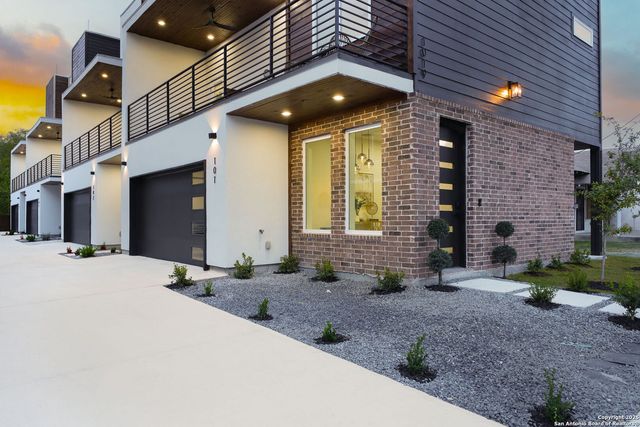 1019 S Hackberry Unit 102, San Antonio, TX 78210