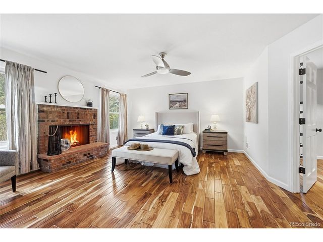 3086 E Hinsdale Ave, Centennial, CO 80122
