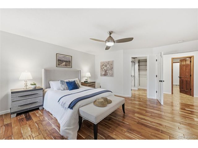 3086 E Hinsdale Ave, Centennial, CO 80122