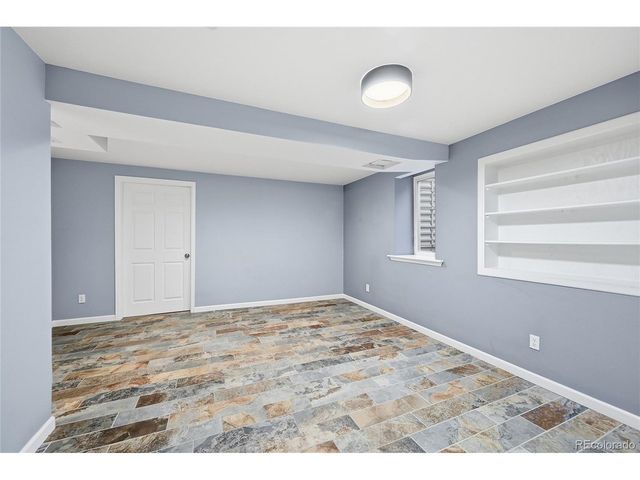 3086 E Hinsdale Ave, Centennial, CO 80122