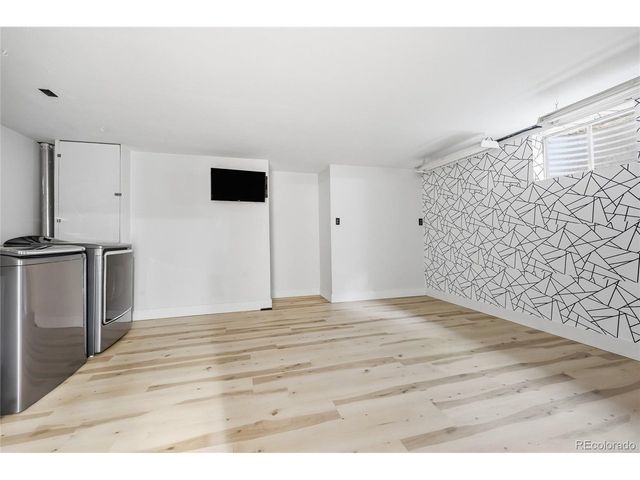3086 E Hinsdale Ave, Centennial, CO 80122