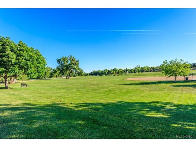 3086 E Hinsdale Ave, Centennial, CO 80122