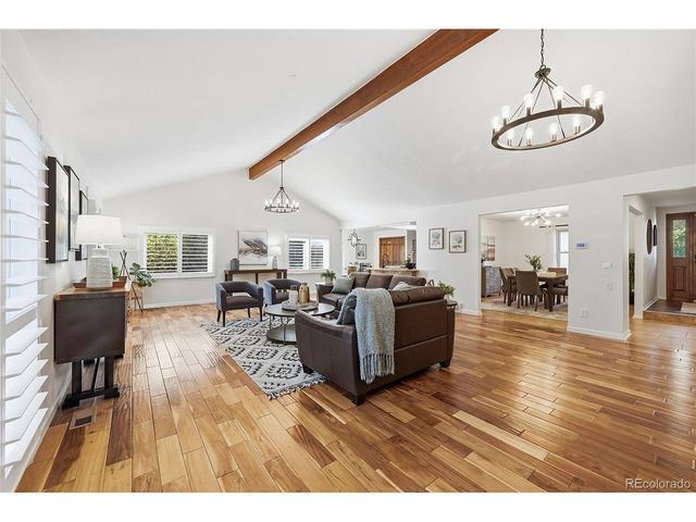 3086 E Hinsdale Ave, Centennial, CO 80122