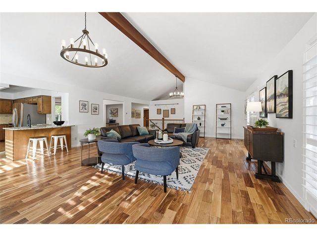 3086 E Hinsdale Ave, Centennial, CO 80122