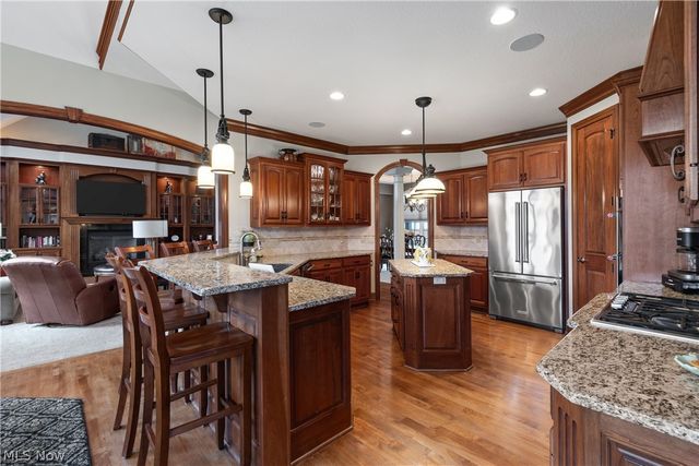 2229 E Park Drive, Uniontown, OH 44685