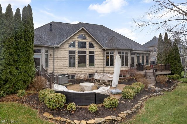 2229 E Park Drive, Uniontown, OH 44685