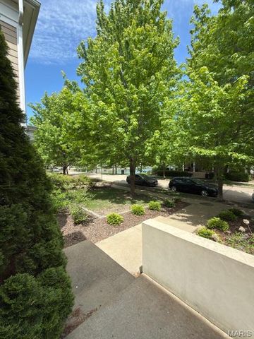 3653 Arpent Street 4, St Charles, MO 63301