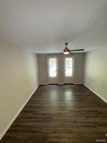 3653 Arpent Street 4, St Charles, MO 63301