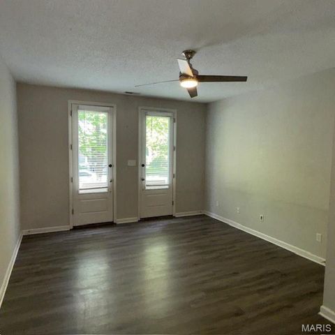 3653 Arpent Street 4, St Charles, MO 63301