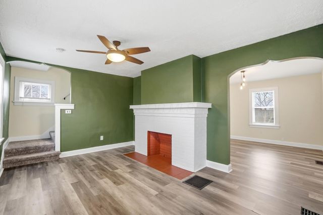 2378 Velma Avenue, Columbus, OH 43211