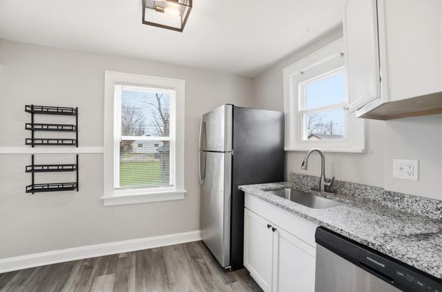 2378 Velma Avenue, Columbus, OH 43211