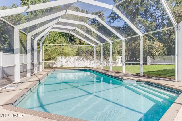 454 Carmargue Lane, Biloxi, MS 39531