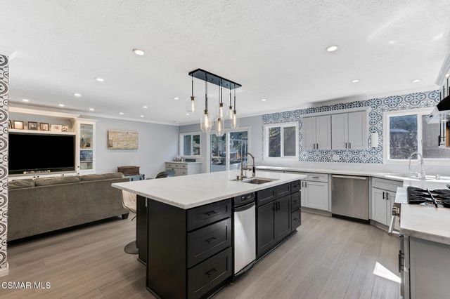 790 Spring Wood Street, Thousand Oaks, CA 91320