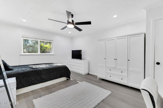 790 Spring Wood Street, Thousand Oaks, CA 91320