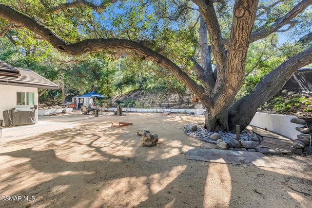 790 Spring Wood Street, Thousand Oaks, CA 91320