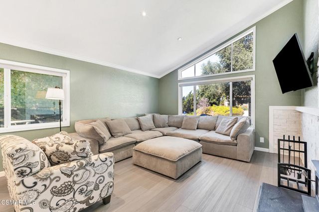 790 Spring Wood Street, Thousand Oaks, CA 91320