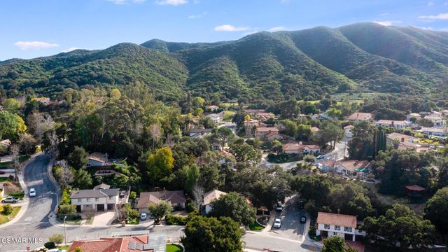 790 Spring Wood Street, Thousand Oaks, CA 91320