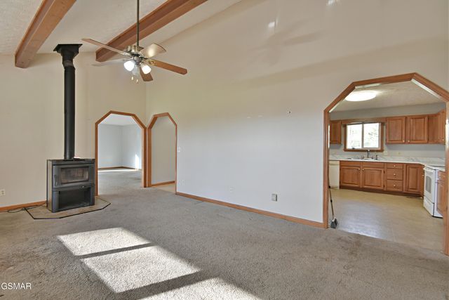 2737 Clabo Road, Sevierville, TN 37862