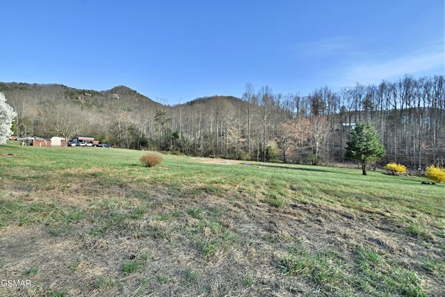 2737 Clabo Road, Sevierville, TN 37862