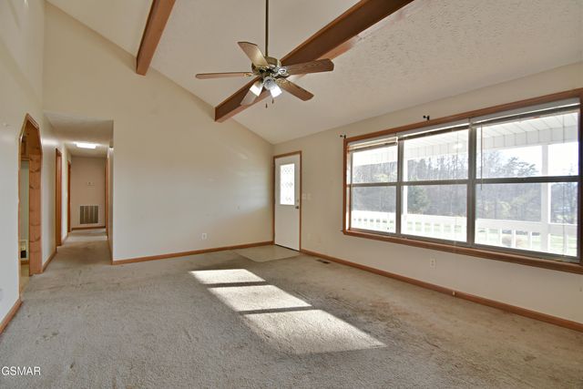 2737 Clabo Road, Sevierville, TN 37862