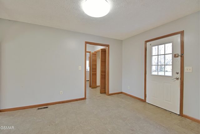 2737 Clabo Road, Sevierville, TN 37862