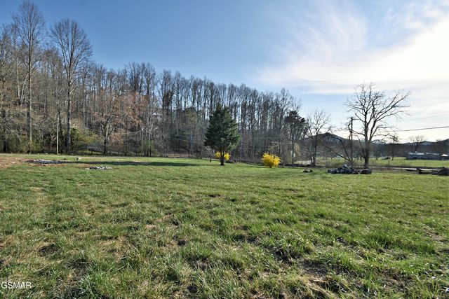 2737 Clabo Road, Sevierville, TN 37862