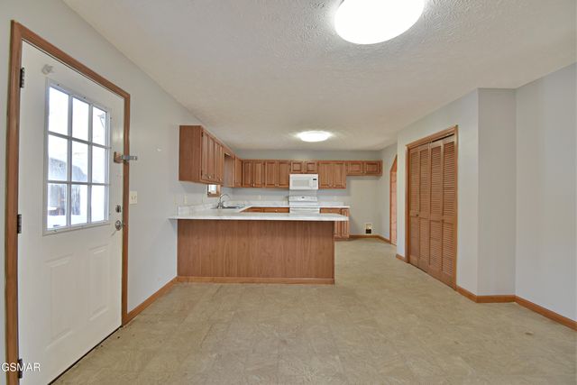 2737 Clabo Road, Sevierville, TN 37862