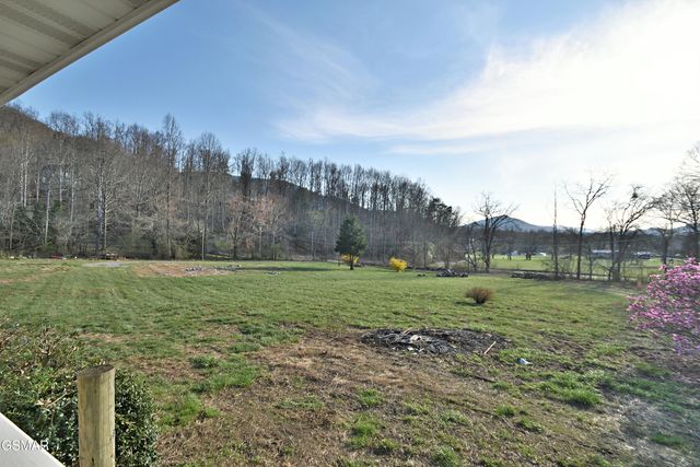 2737 Clabo Road, Sevierville, TN 37862