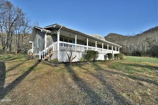 2737 Clabo Road, Sevierville, TN 37862