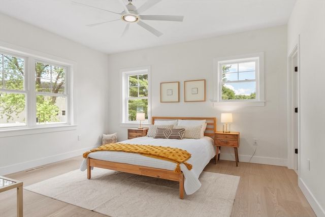 60 Neillian Street, Bedford, MA 01730