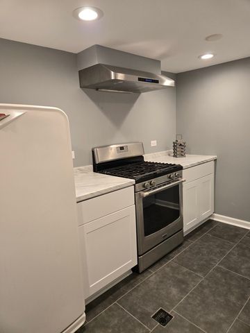 145 S HICKORY Street, Palatine, IL 60067