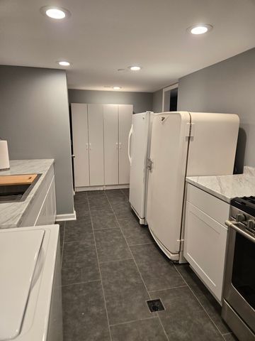 145 S HICKORY Street, Palatine, IL 60067