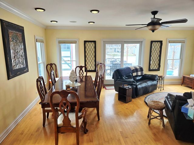 145 S HICKORY Street, Palatine, IL 60067