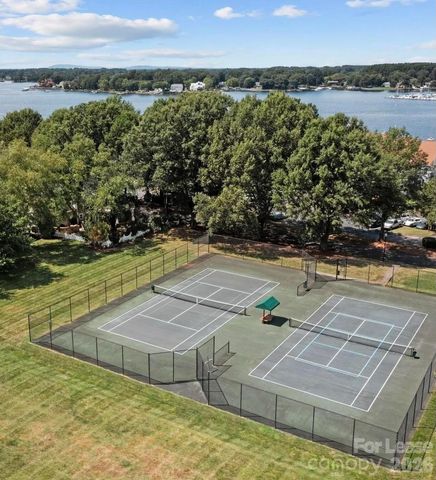 17544 Tuscany Lane, Cornelius, NC 28031