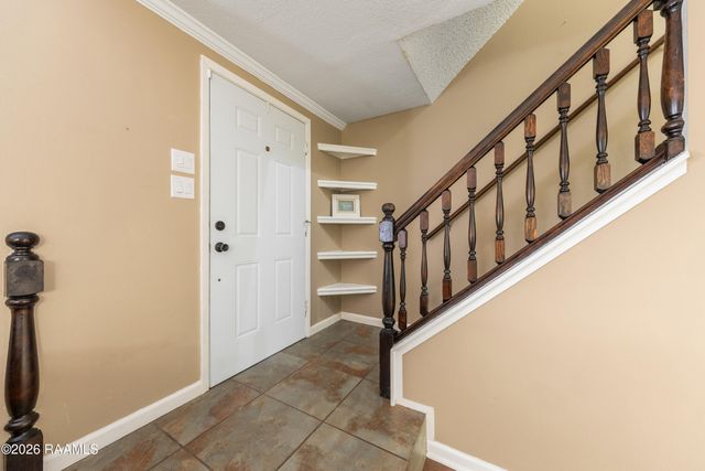 200 Lodge Drive 806, Lafayette, LA 70506