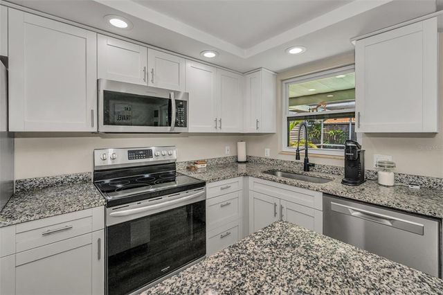 6053 11TH AVENUE, New Port Richey, FL 34653