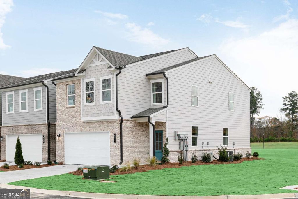 547 Raelyns Way, Loganville, GA 30052