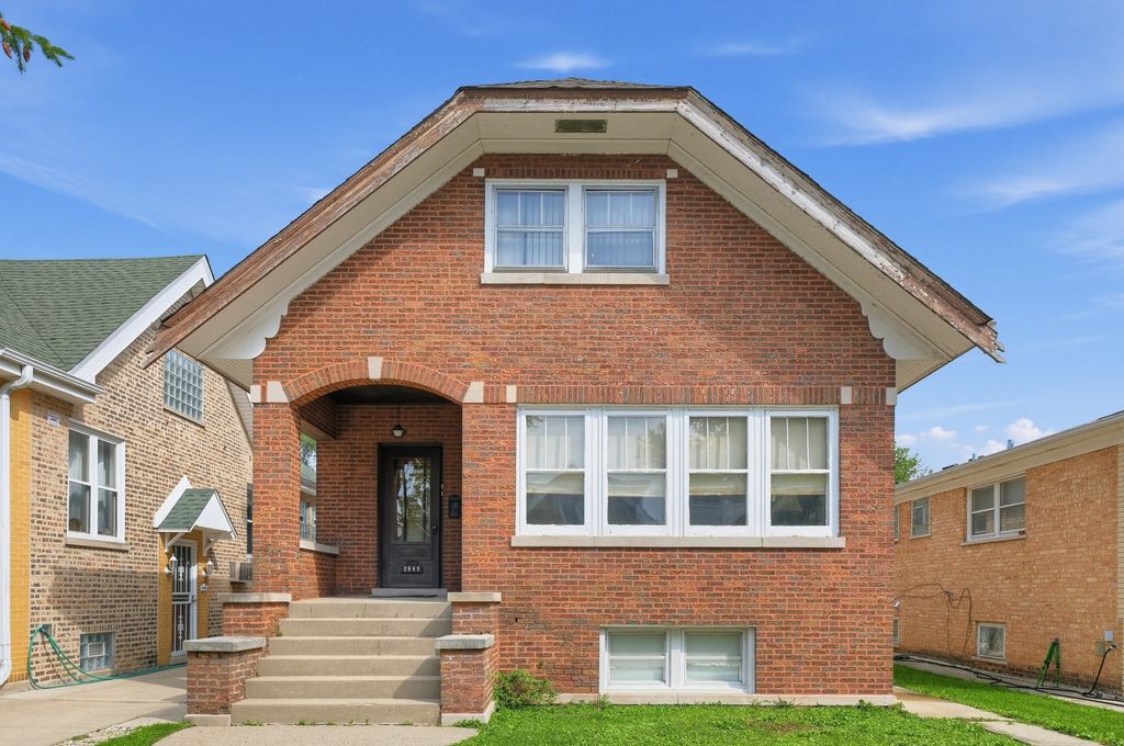2645 N Mobile Avenue, Chicago, IL 60639 — exterior