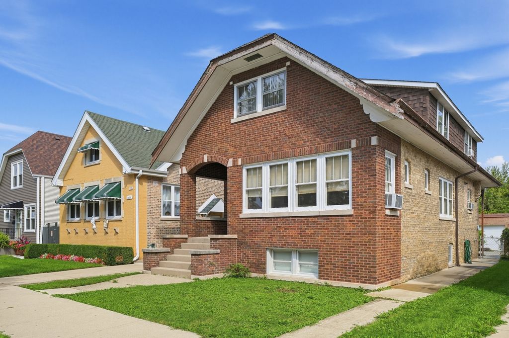 2645 N Mobile Avenue, Chicago, IL 60639 — photo 2