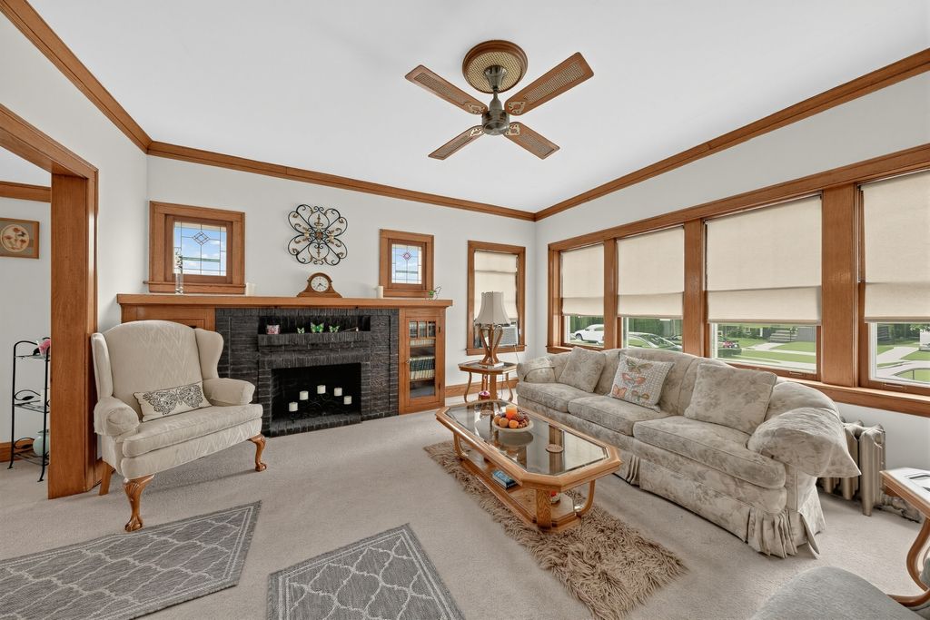 2645 N Mobile Avenue, Chicago, IL 60639 — photo 4