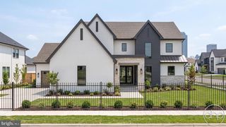 1005 WESTWOOD DR, Fredericksburg, VA 22401