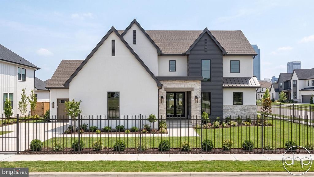 1005 WESTWOOD DR, Fredericksburg, VA 22401