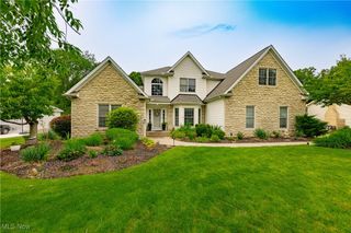 8054 Sandstone Drive, Northfield, OH 44067